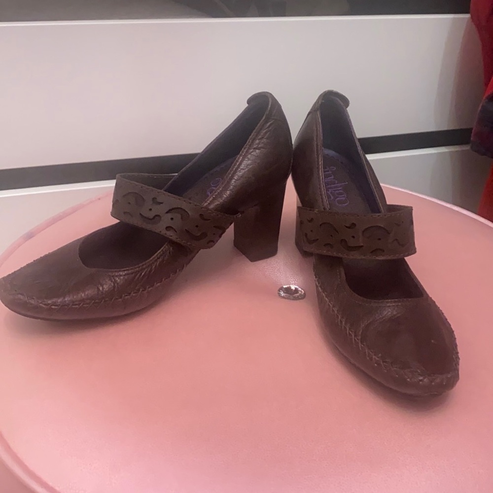 Indigo by Clarks heeled, comfy shoes. Gently used.